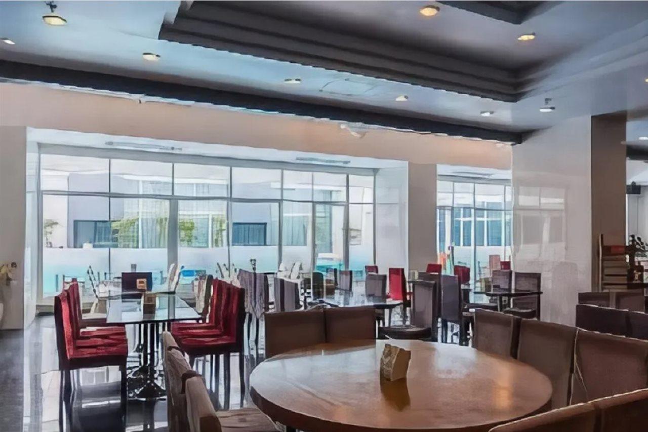 A2 Hotel Банкок Екстериор снимка