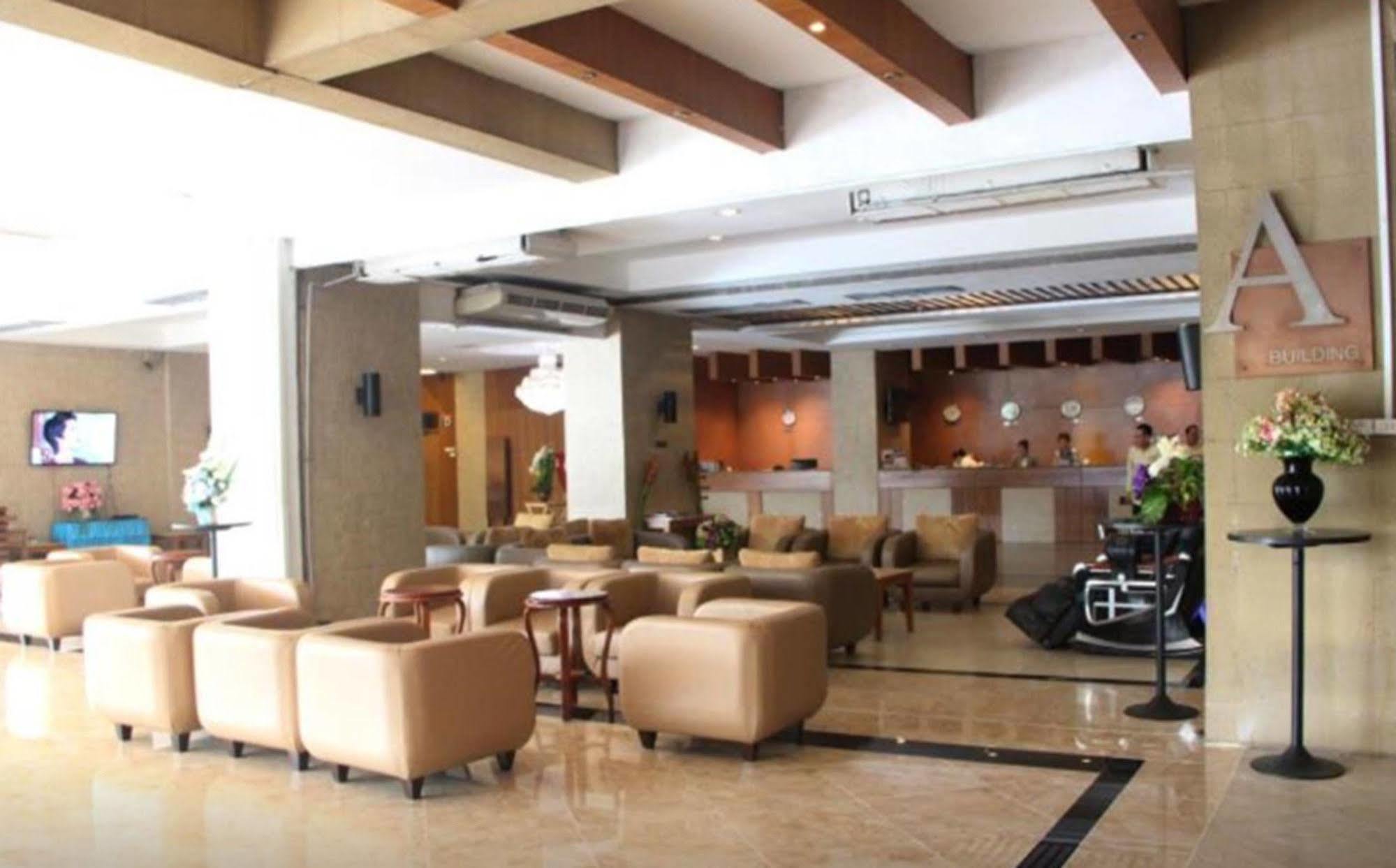 A2 Hotel Банкок Екстериор снимка
