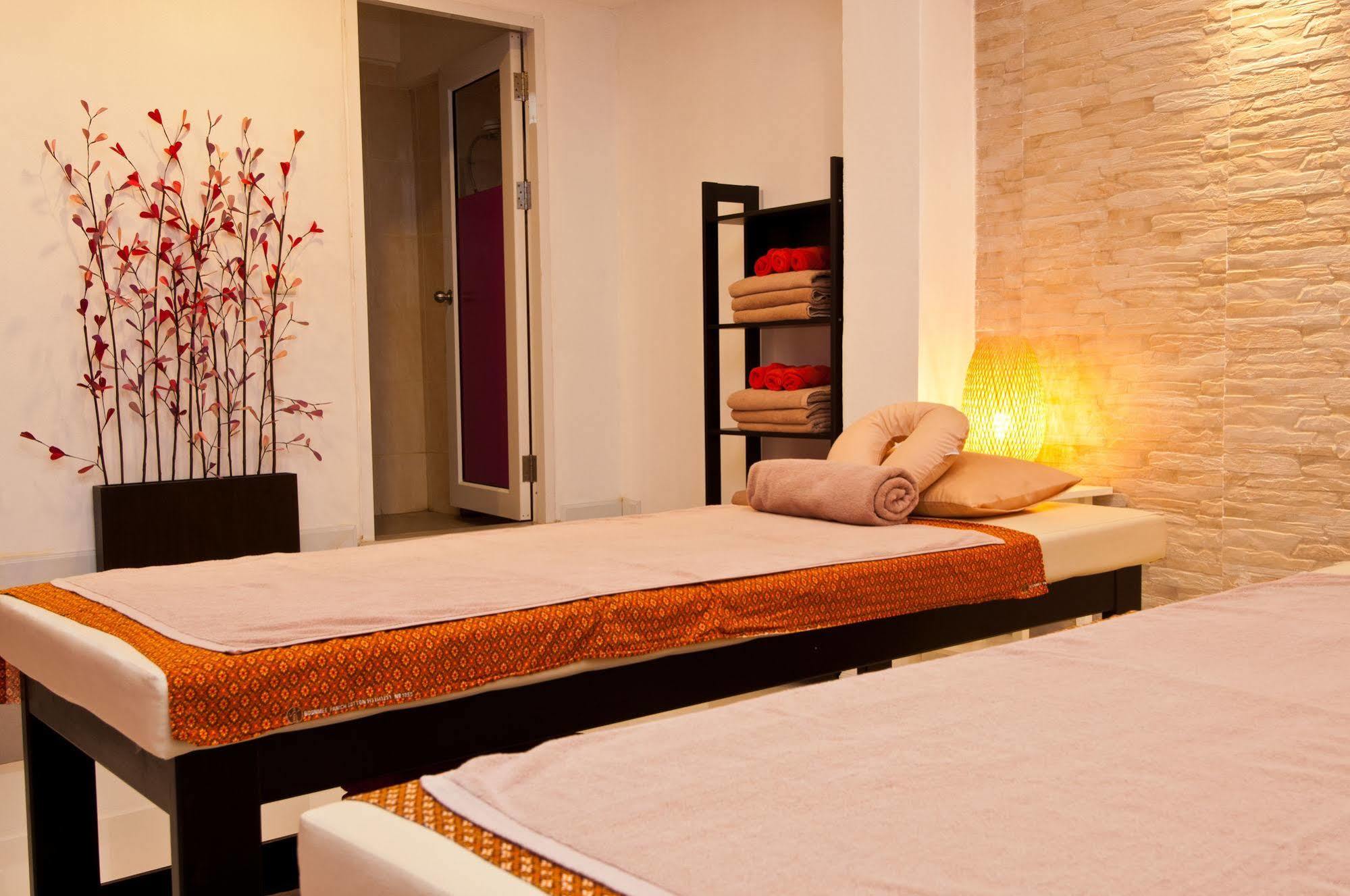 A2 Hotel Банкок Екстериор снимка
